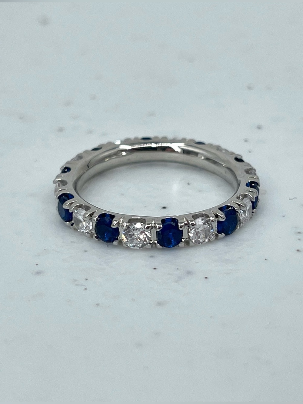 Fashion silver tone sapphire diamond stone band ring